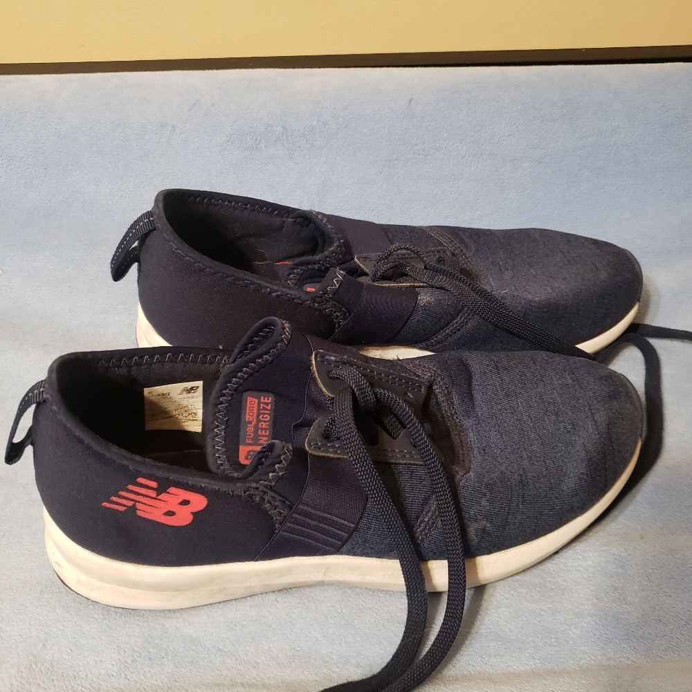 💖2/$10! Girl's New Balance Sneakers